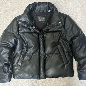 Levi's Black Puffer Jacket for women’s
